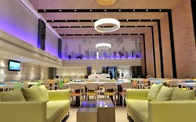 Green World Hotel - Zhonghua